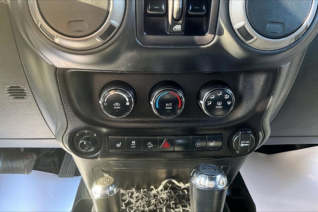 2016 Jeep Wrangler Unlimited Freedom