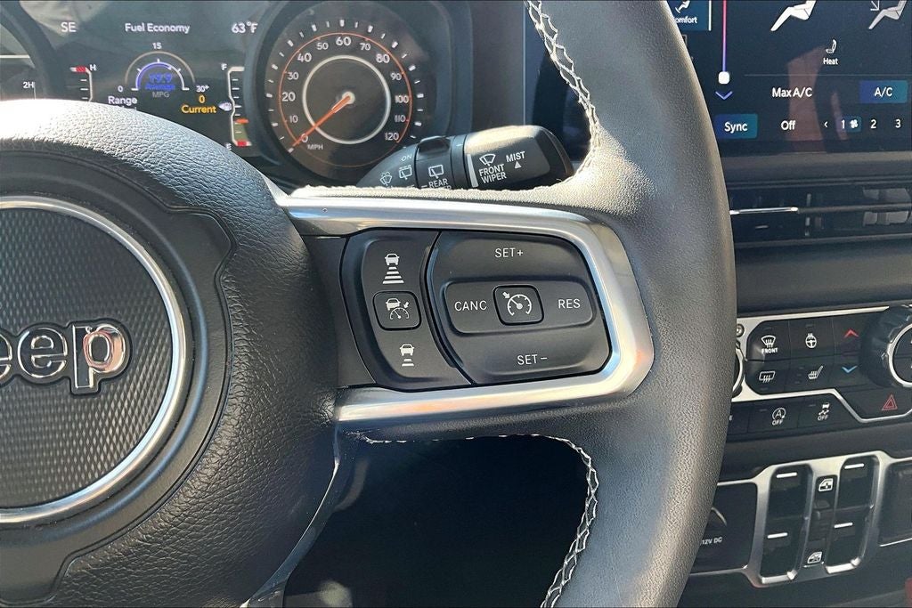 2025 Jeep Wrangler 4-Door Sahara 4x4