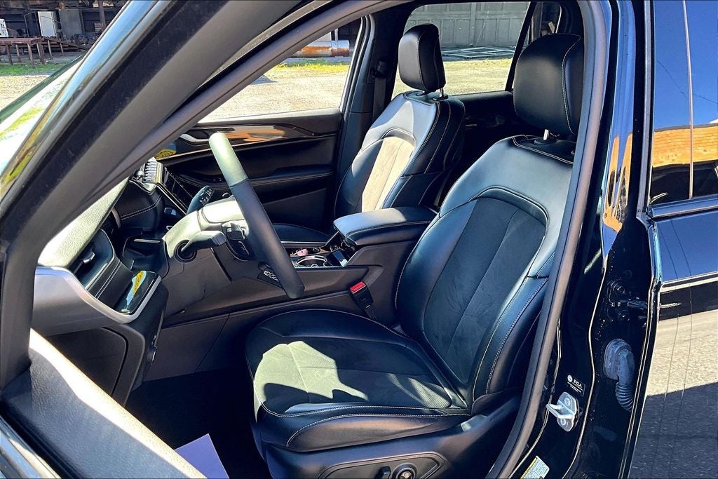 2023 Jeep Grand Cherokee Altitude 4x4