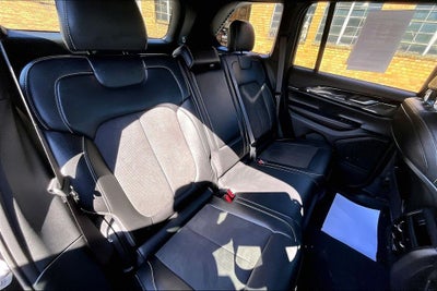 2023 Jeep Grand Cherokee Altitude 4x4