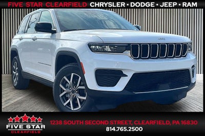 2027 Jeep Grand Cherokee GRAND CHEROKEE LAREDO X 4X4