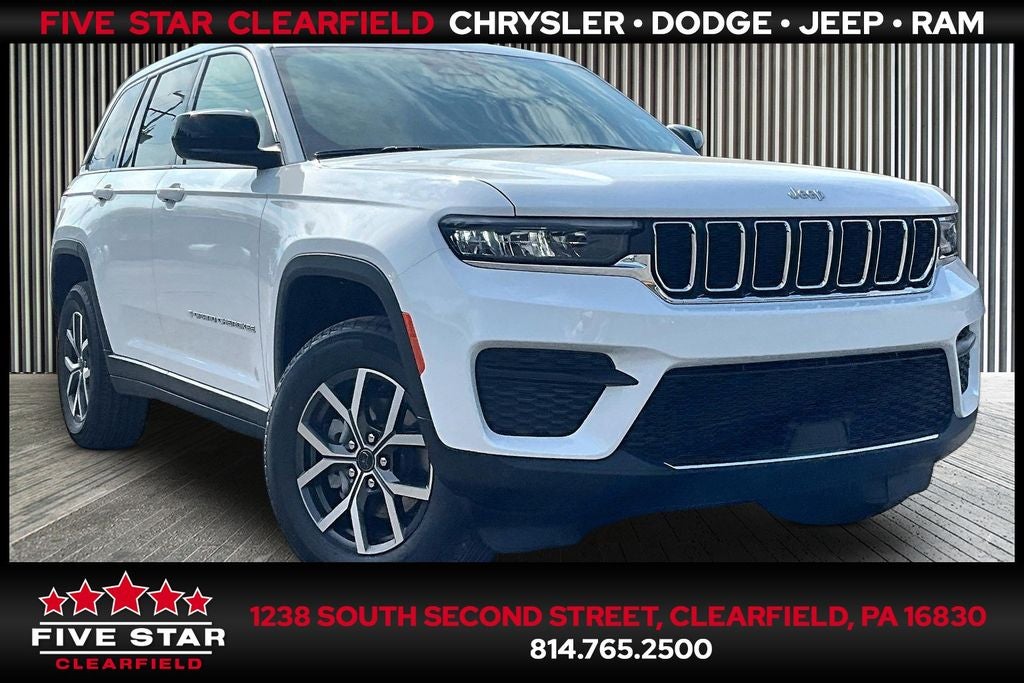 2027 Jeep Grand Cherokee GRAND CHEROKEE LAREDO X 4X4