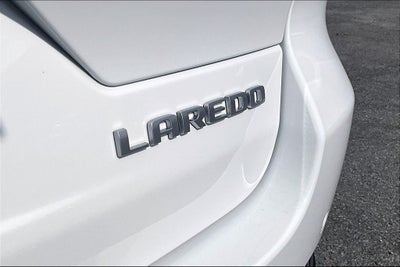 2027 Jeep Grand Cherokee GRAND CHEROKEE LAREDO X 4X4