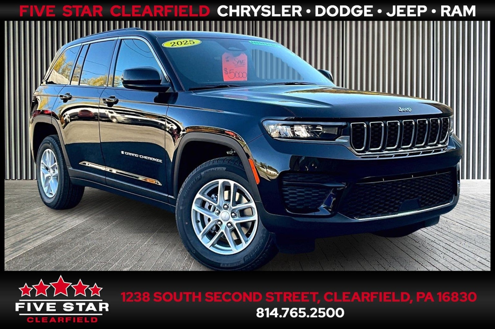 2025 Jeep Grand Cherokee GRAND CHEROKEE LAREDO X 4X4