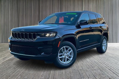 2025 Jeep Grand Cherokee GRAND CHEROKEE LAREDO X 4X4