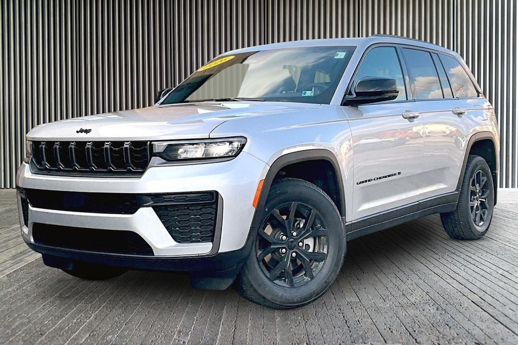 2026 Jeep Grand Cherokee GRAND CHEROKEE LAREDO ALTITUDE 4X4