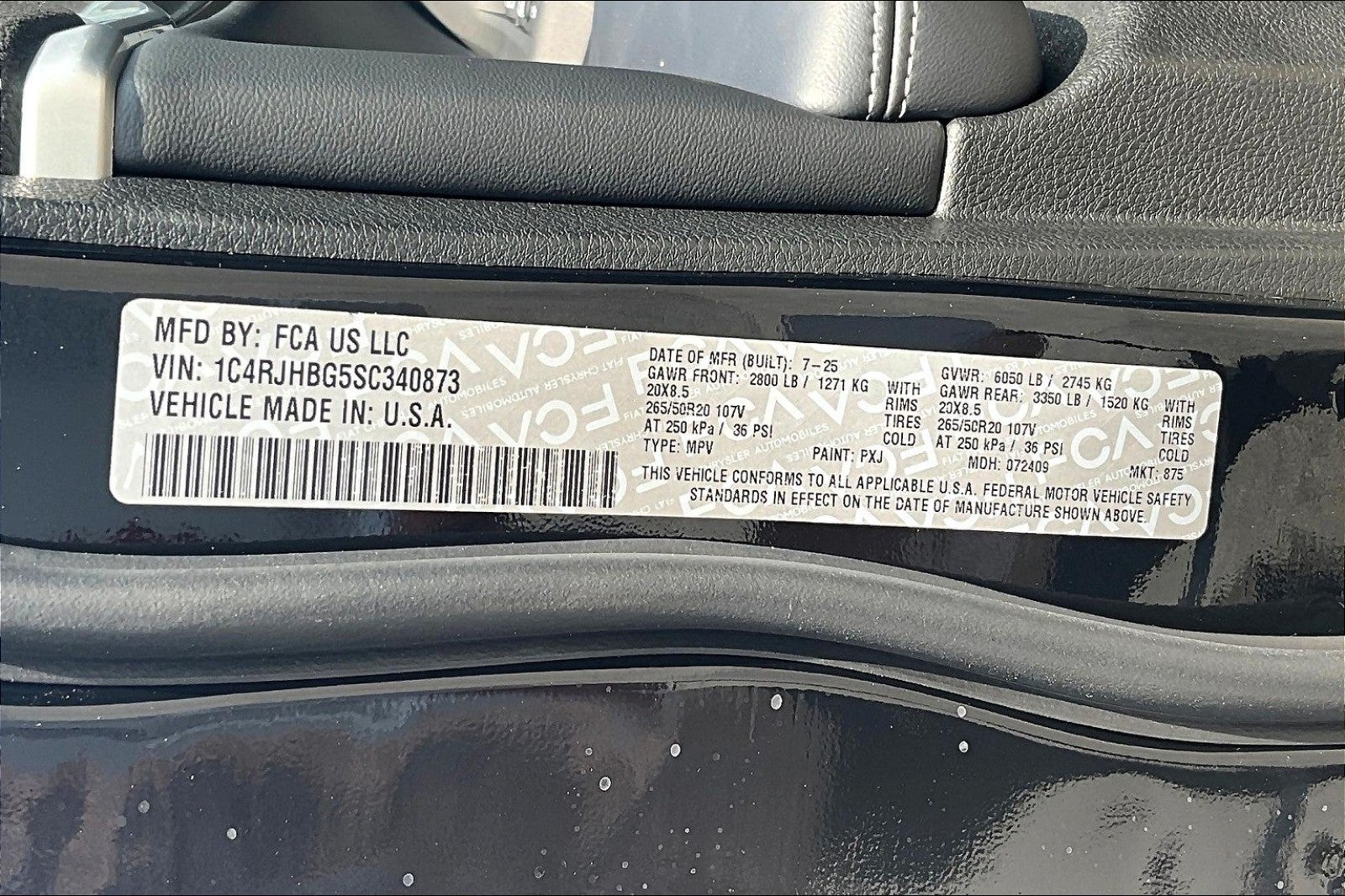 2025 Jeep Grand Cherokee GRAND CHEROKEE LIMITED 4X4