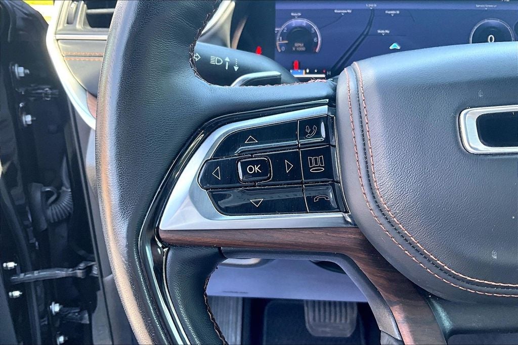 2022 Jeep Grand Cherokee Summit 4x4
