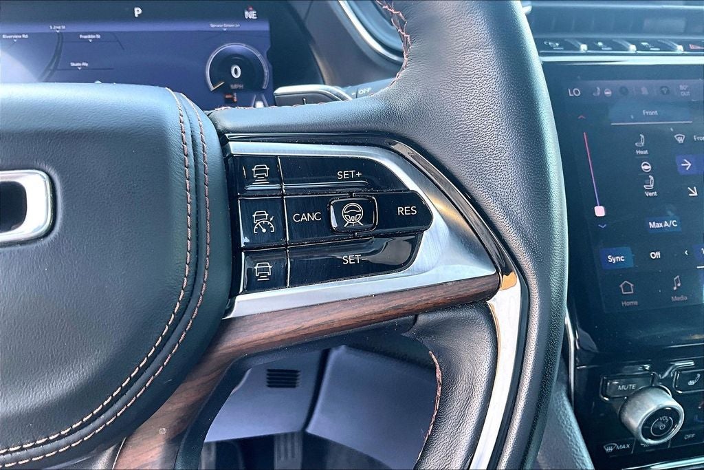 2022 Jeep Grand Cherokee Summit 4x4