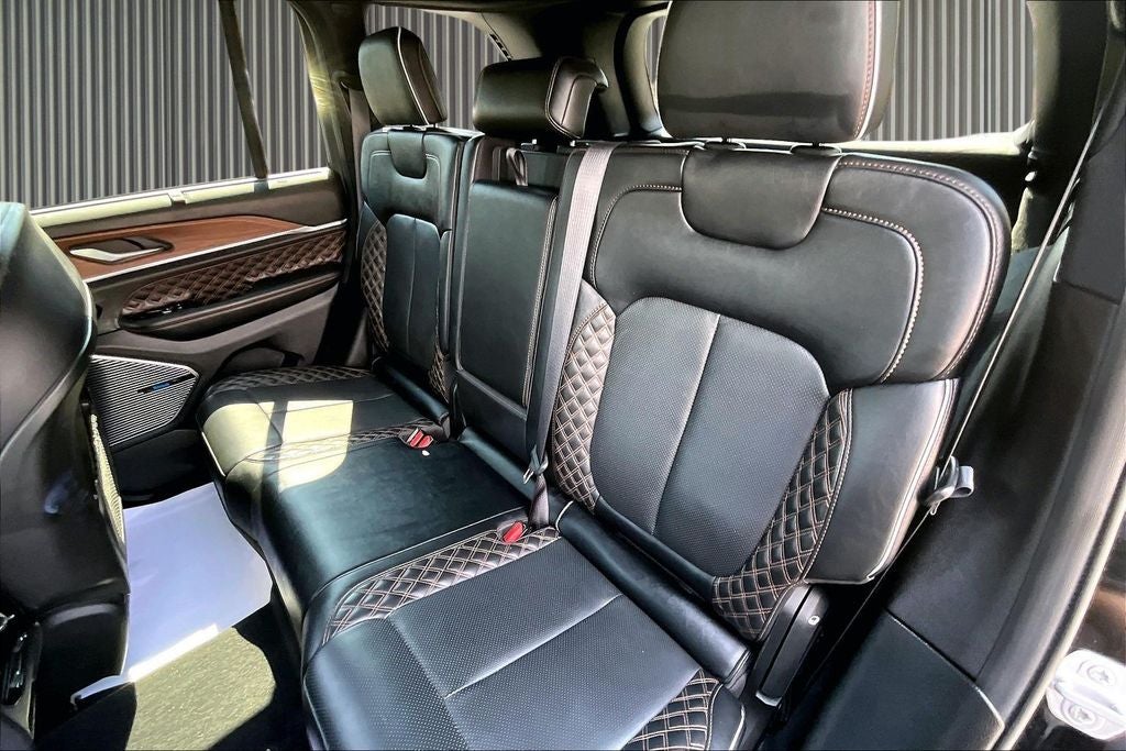 2022 Jeep Grand Cherokee Summit 4x4