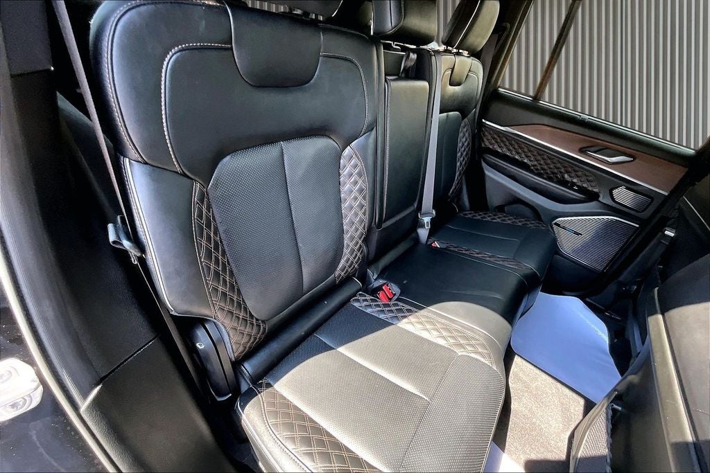 2022 Jeep Grand Cherokee Summit 4x4
