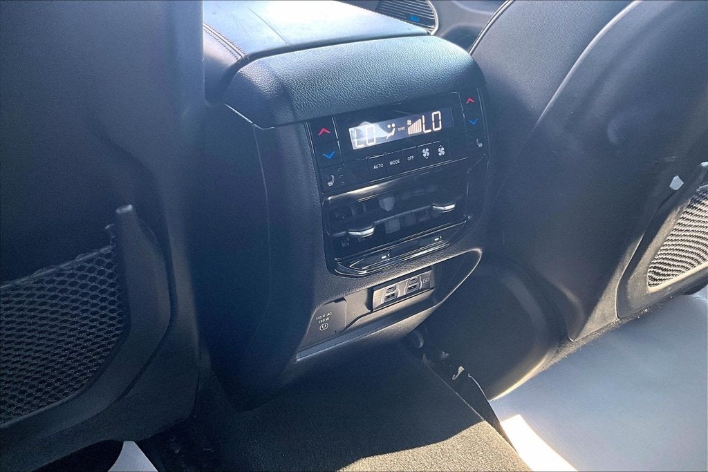 2022 Jeep Grand Cherokee Summit 4x4
