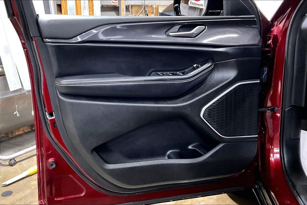 2021 Jeep Grand Cherokee L Altitude 4x2