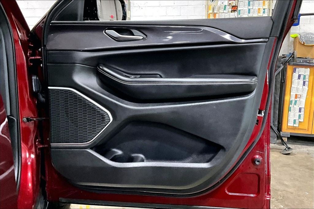 2021 Jeep Grand Cherokee L Altitude 4x2