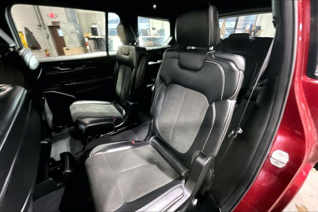 2021 Jeep Grand Cherokee L Altitude 4x2