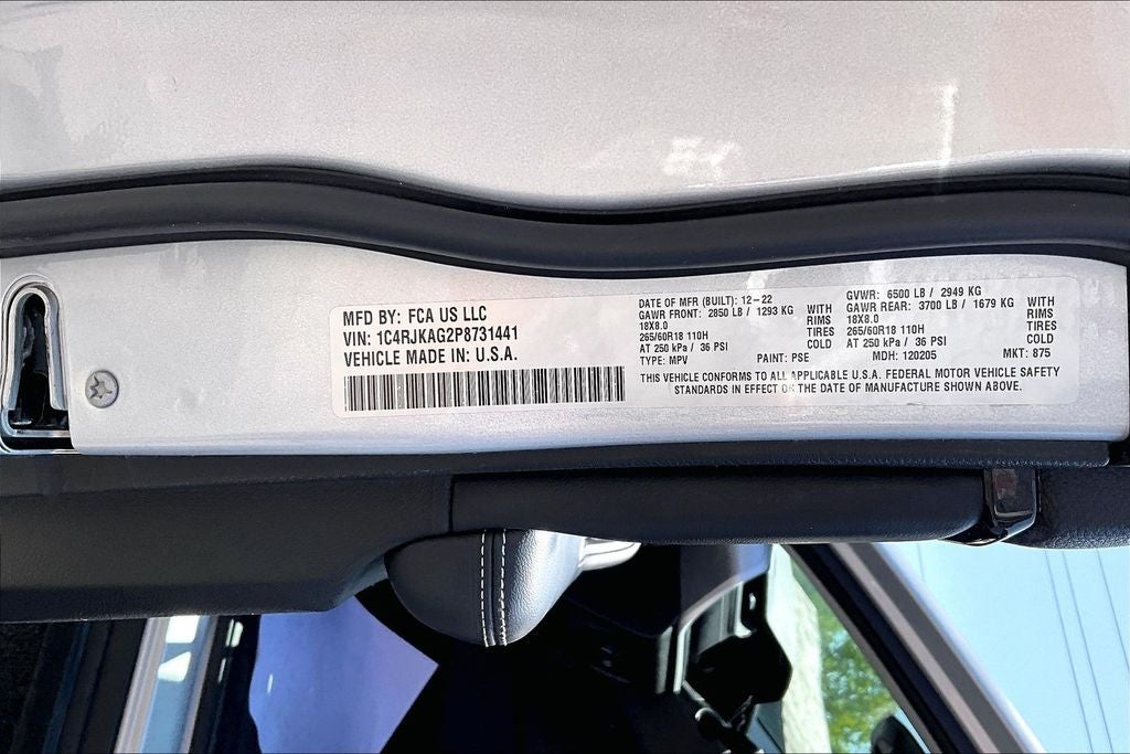 2023 Jeep Grand Cherokee L Laredo 4x4