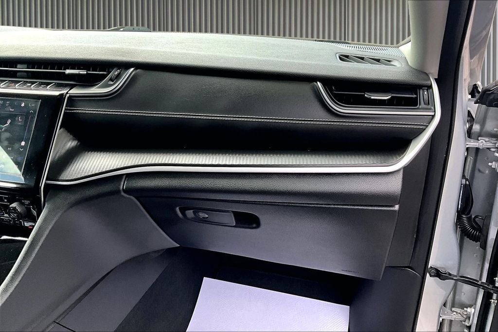2023 Jeep Grand Cherokee L Laredo 4x4