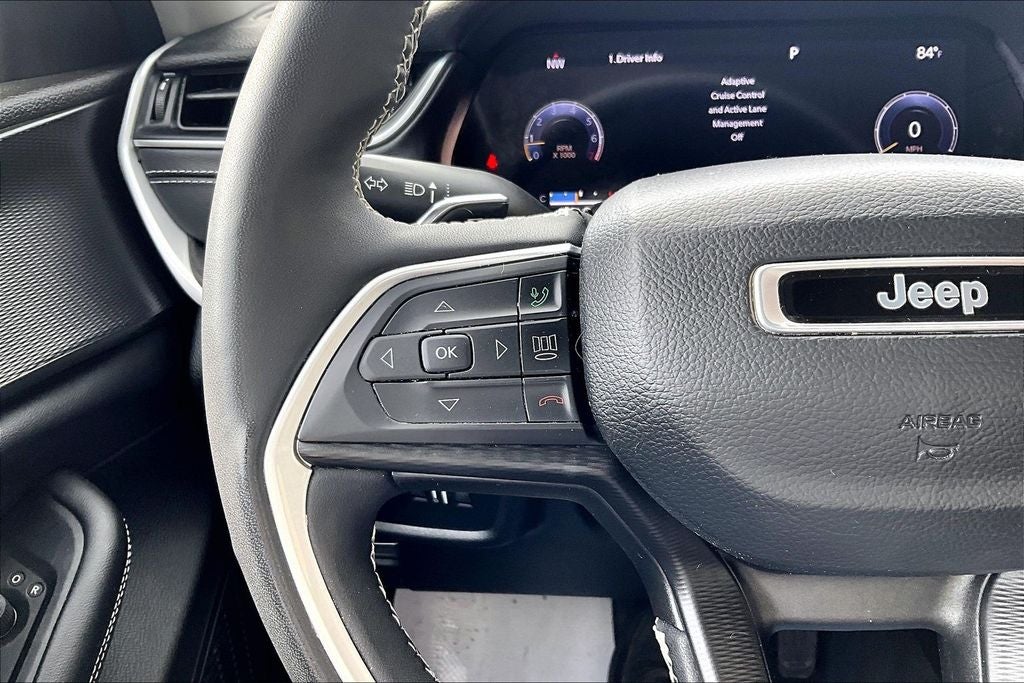 2023 Jeep Grand Cherokee L Laredo 4x4
