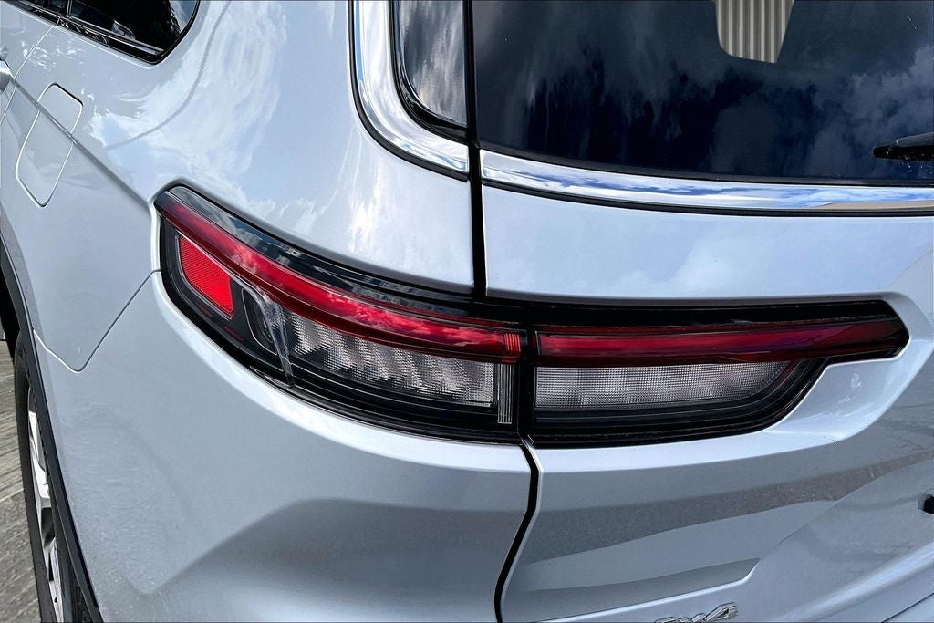 2023 Jeep Grand Cherokee L Laredo 4x4
