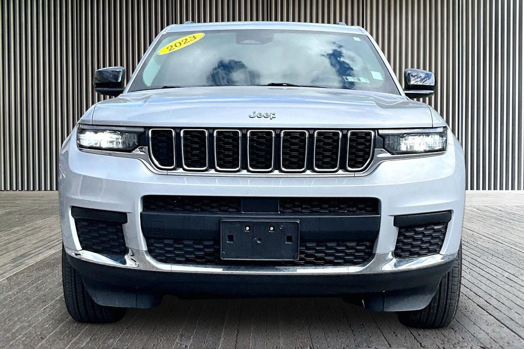 2023 Jeep Grand Cherokee L Laredo 4x4
