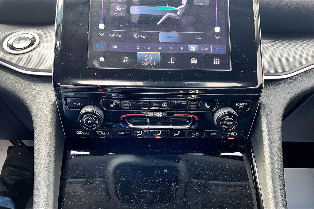 2023 Jeep Grand Cherokee L Laredo 4x4