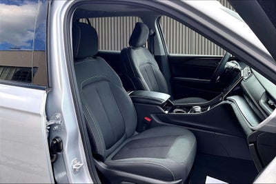 2023 Jeep Grand Cherokee L Laredo 4x4