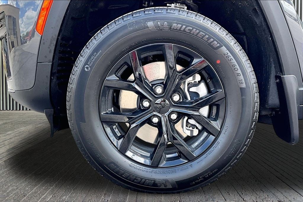 2026 Jeep Grand Cherokee GRAND CHEROKEE L LAREDO ALTITUDE 4X4