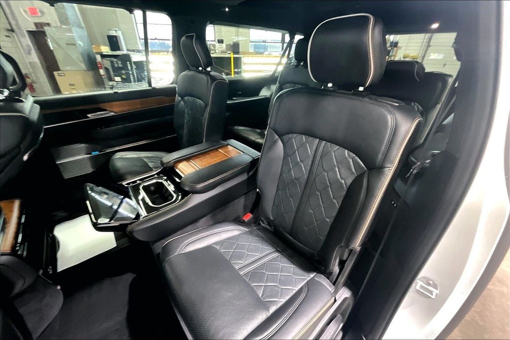2024 Jeep Grand Wagoneer L Series III 4x4