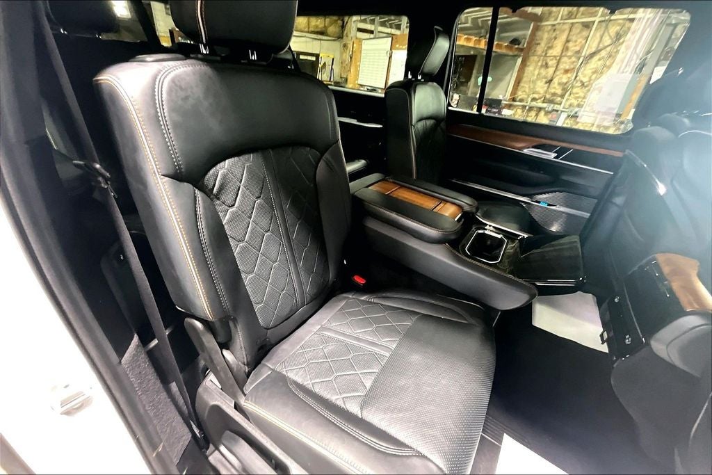 2024 Jeep Grand Wagoneer L Series III 4x4