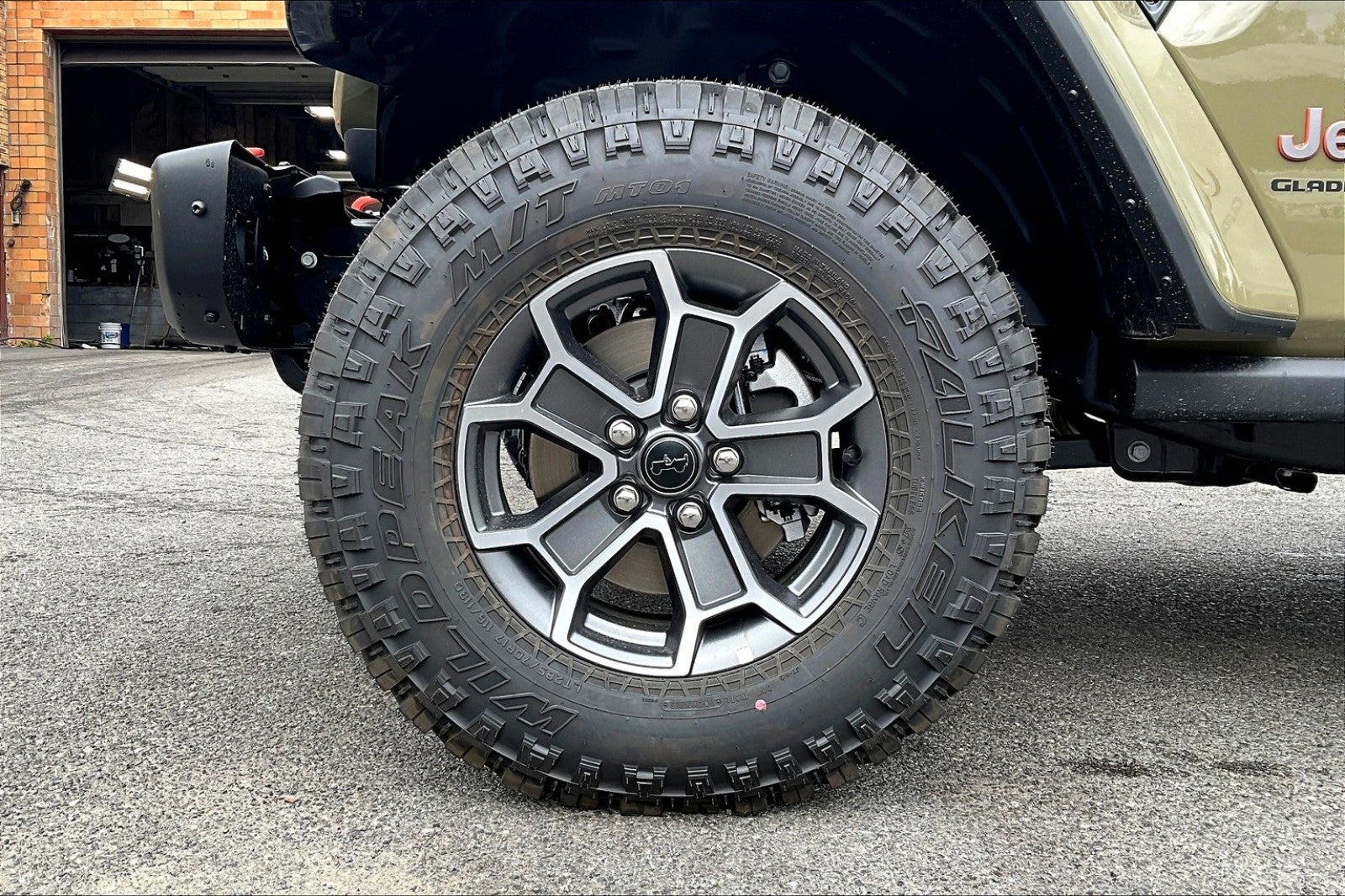 2025 Jeep Gladiator GLADIATOR MOJAVE X 4X4