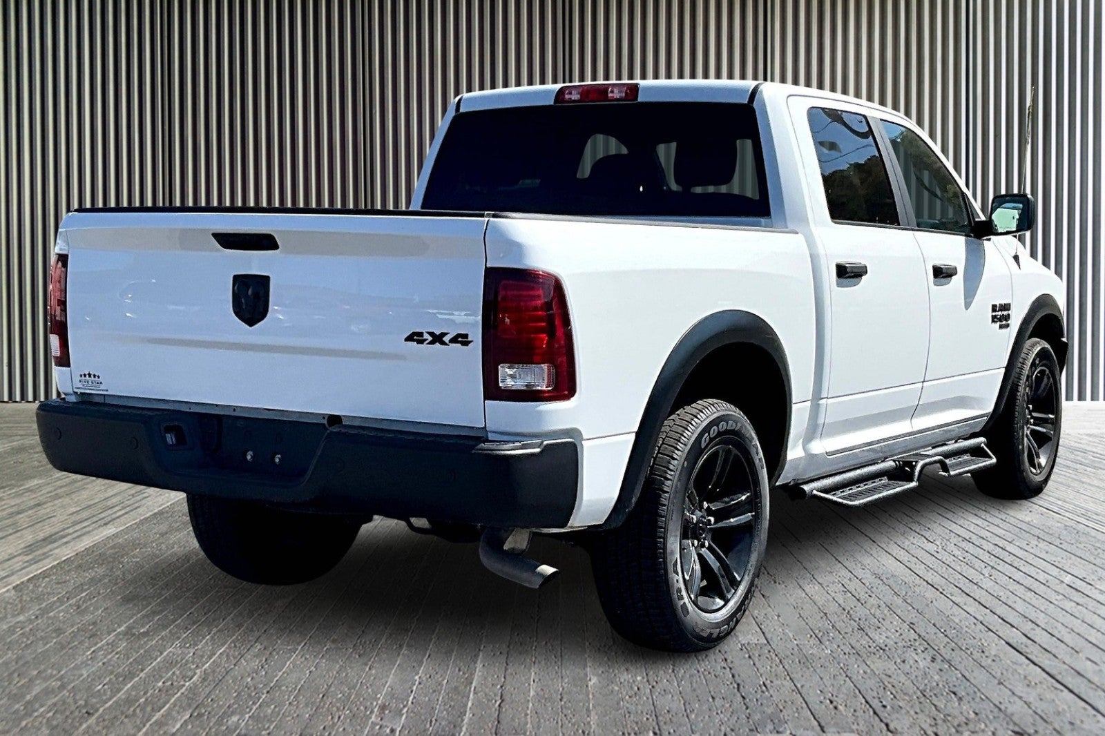 2024 RAM 1500 Classic Warlock Crew Cab 4x4 5'7' Box