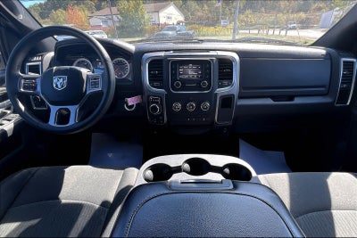 2024 RAM 1500 Classic Warlock Crew Cab 4x4 5'7' Box