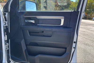 2024 RAM 1500 Classic Warlock Crew Cab 4x4 5'7' Box