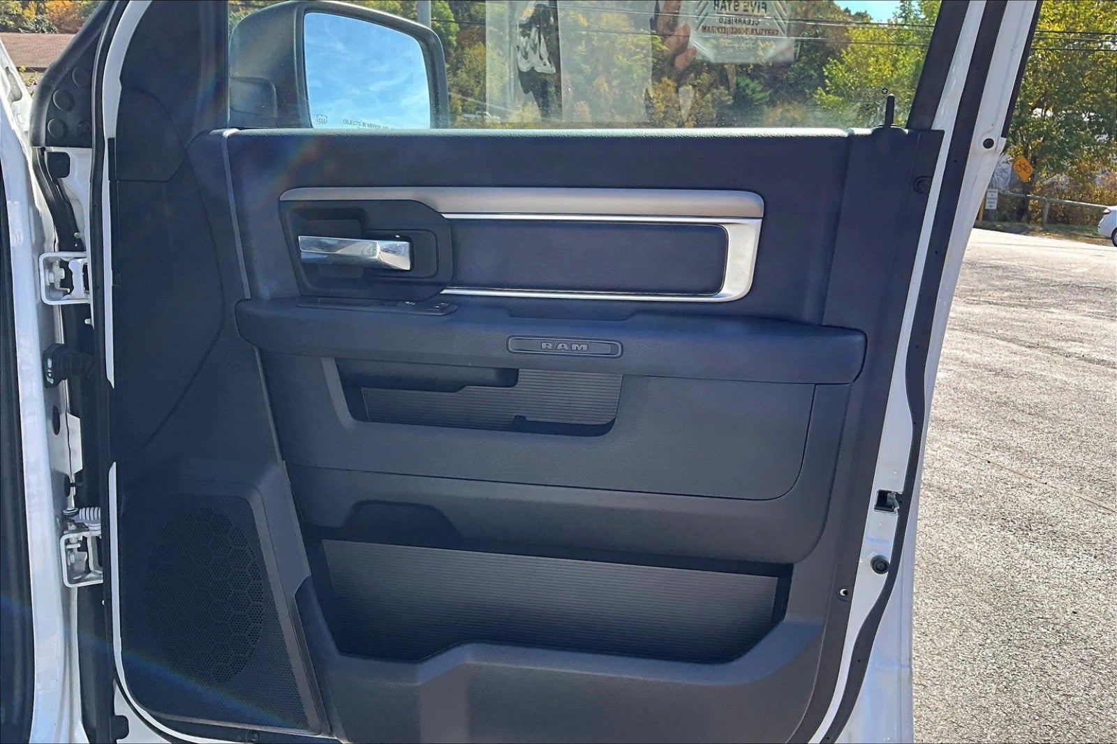 2024 RAM 1500 Classic Warlock Crew Cab 4x4 5'7' Box