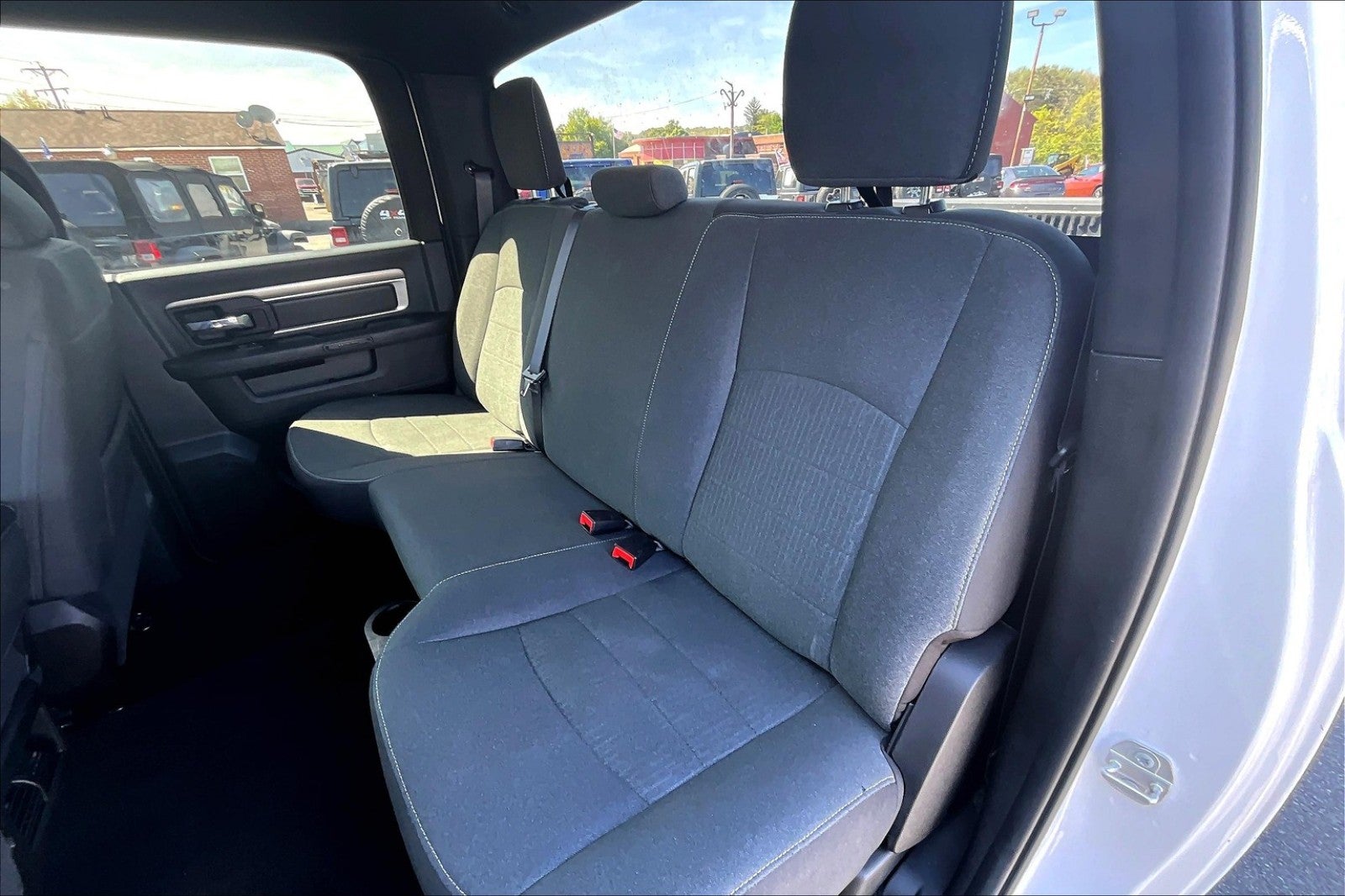 2024 RAM 1500 Classic Warlock Crew Cab 4x4 5'7' Box