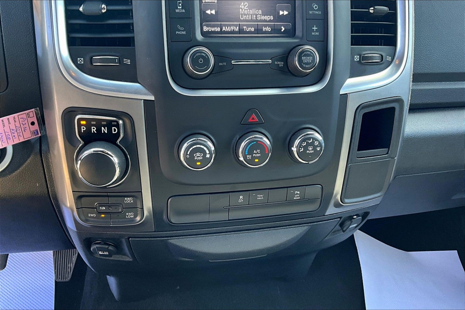 2024 RAM 1500 Classic Warlock Crew Cab 4x4 5'7' Box