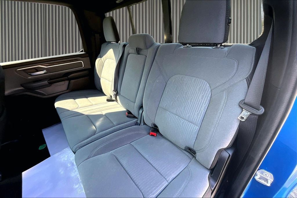 2022 RAM 1500 Big Horn Crew Cab 4x4 5'7' Box