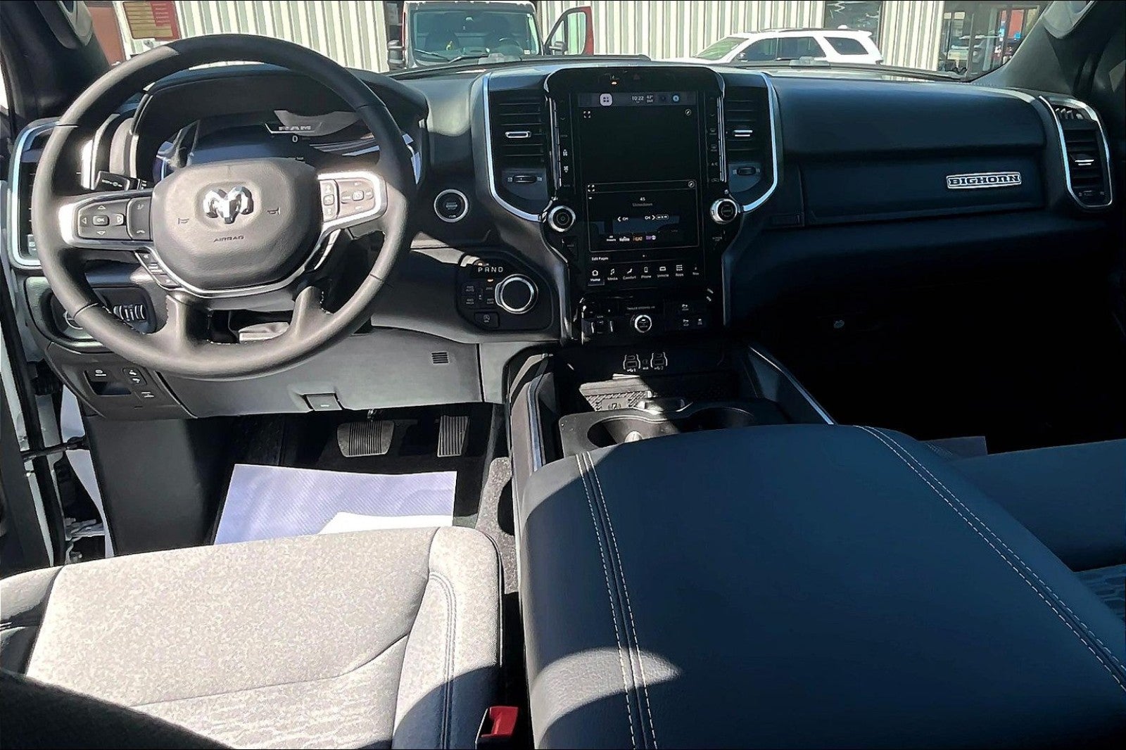 2025 RAM Ram 1500 RAM 1500 BIG HORN CREW CAB 4X4 5'7' BOX