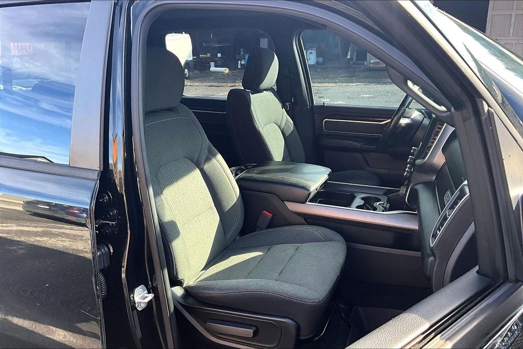 2019 RAM 1500 Big Horn/Lone Star Crew Cab 4x4 5'7' Box