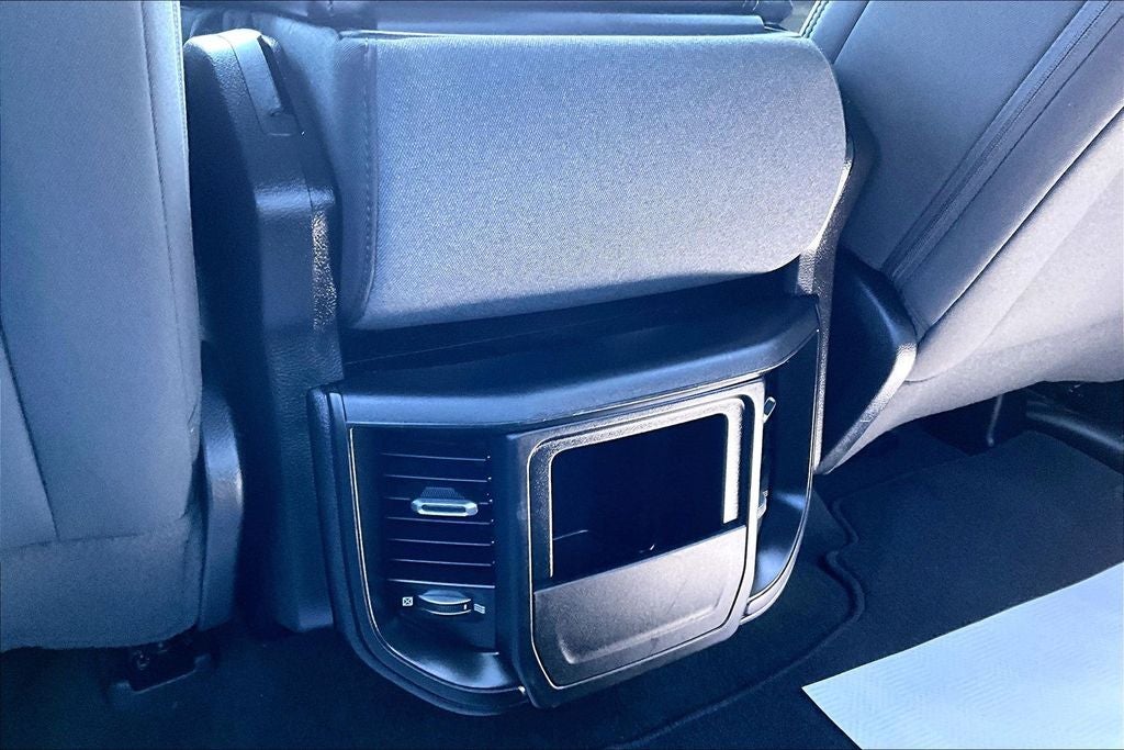 2023 RAM 1500 Tradesman Crew Cab 4x4 5'7' Box