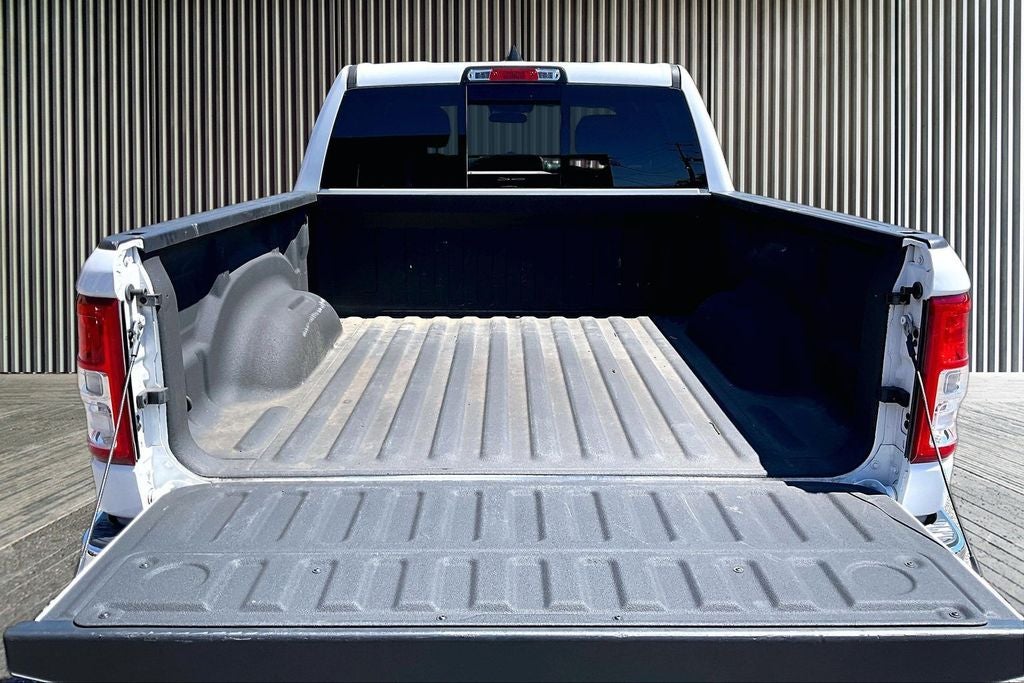 2023 RAM 1500 Tradesman Crew Cab 4x4 5'7' Box