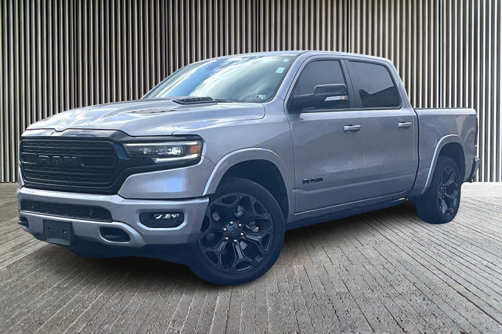 2021 RAM 1500 Limited Crew Cab 4x4 5'7' Box