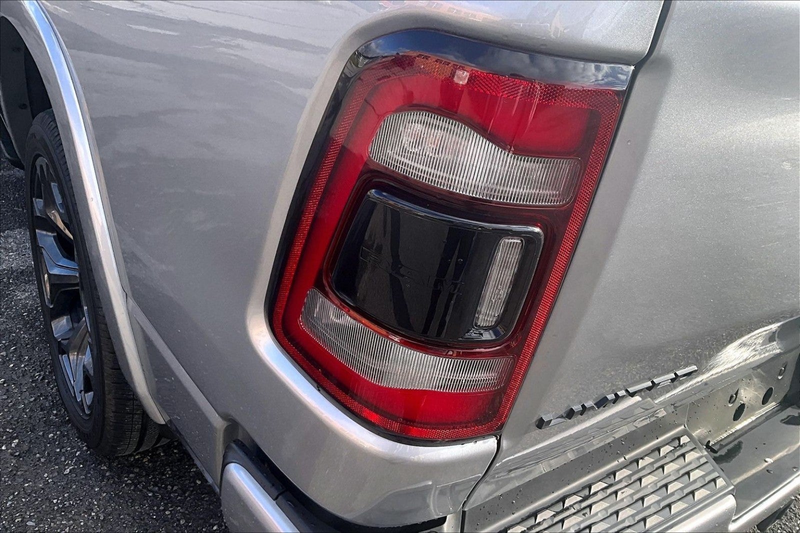 2021 RAM 1500 Limited Crew Cab 4x4 5'7' Box