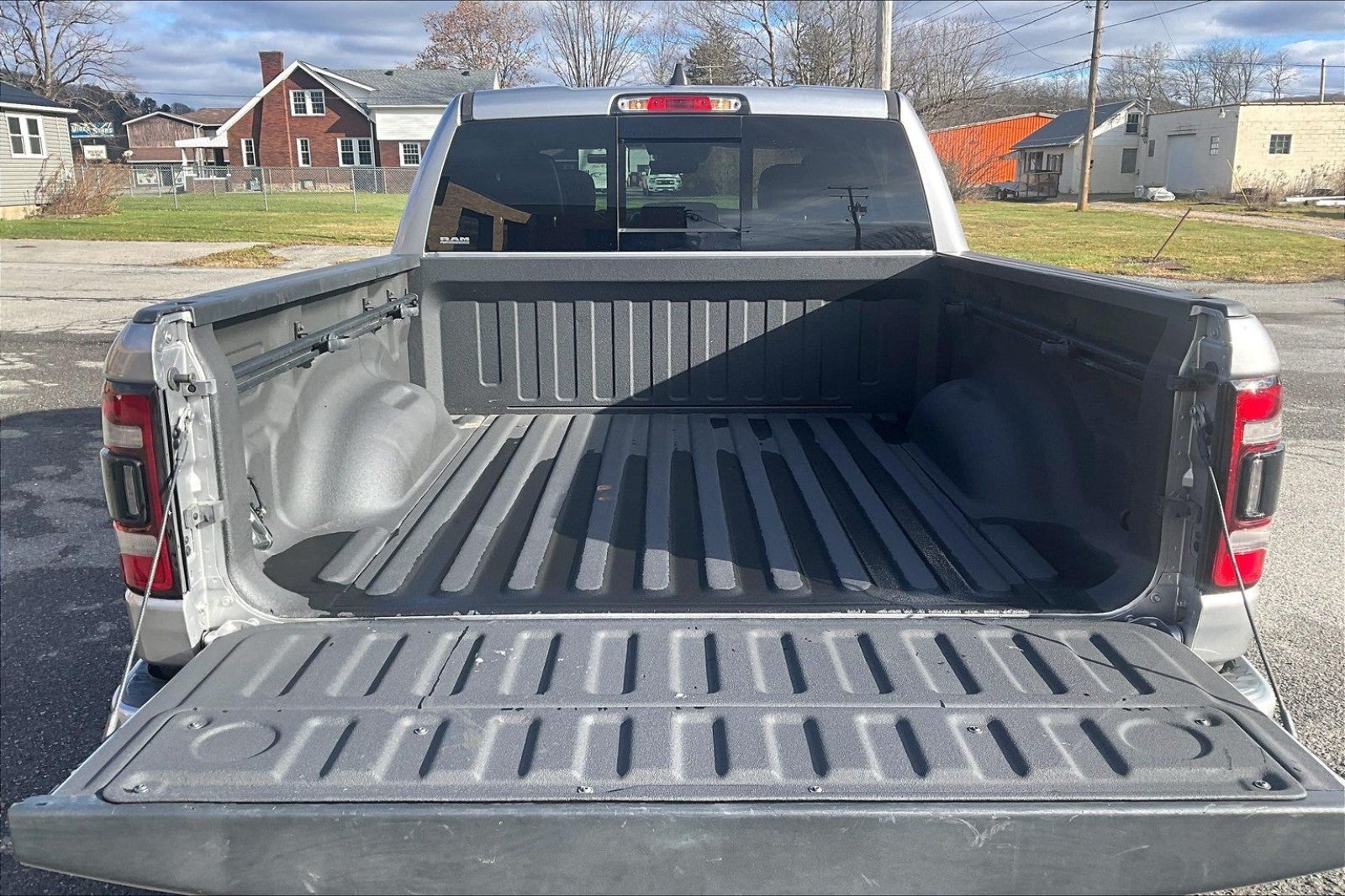 2021 RAM 1500 Limited Crew Cab 4x4 5'7' Box