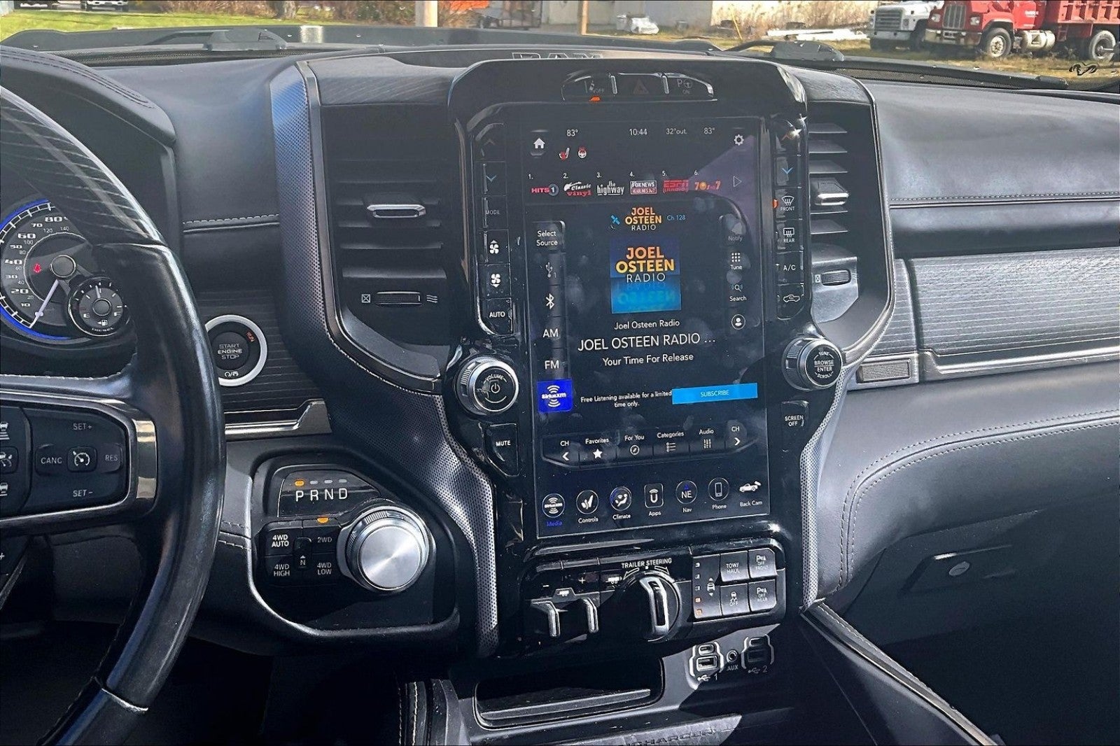 2021 RAM 1500 Limited Crew Cab 4x4 5'7' Box