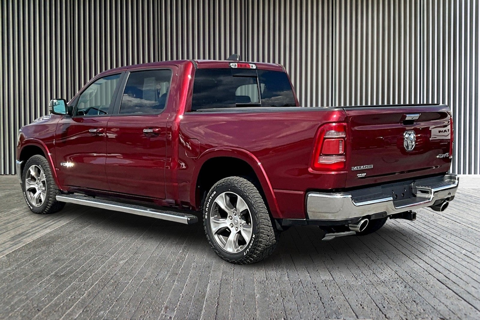 2021 RAM 1500 Laramie Crew Cab 4x4 5'7' Box