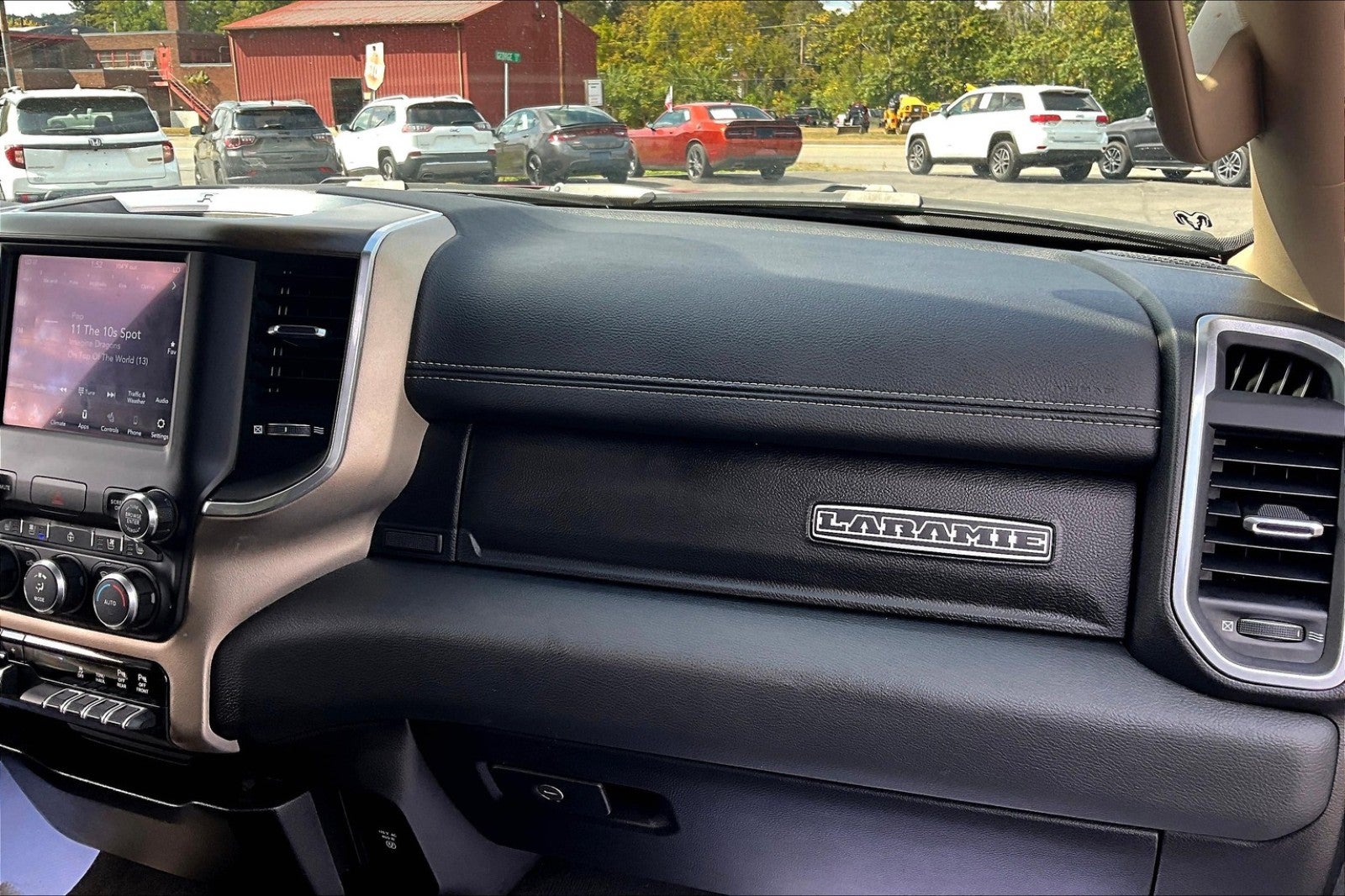 2021 RAM 1500 Laramie Crew Cab 4x4 5'7' Box