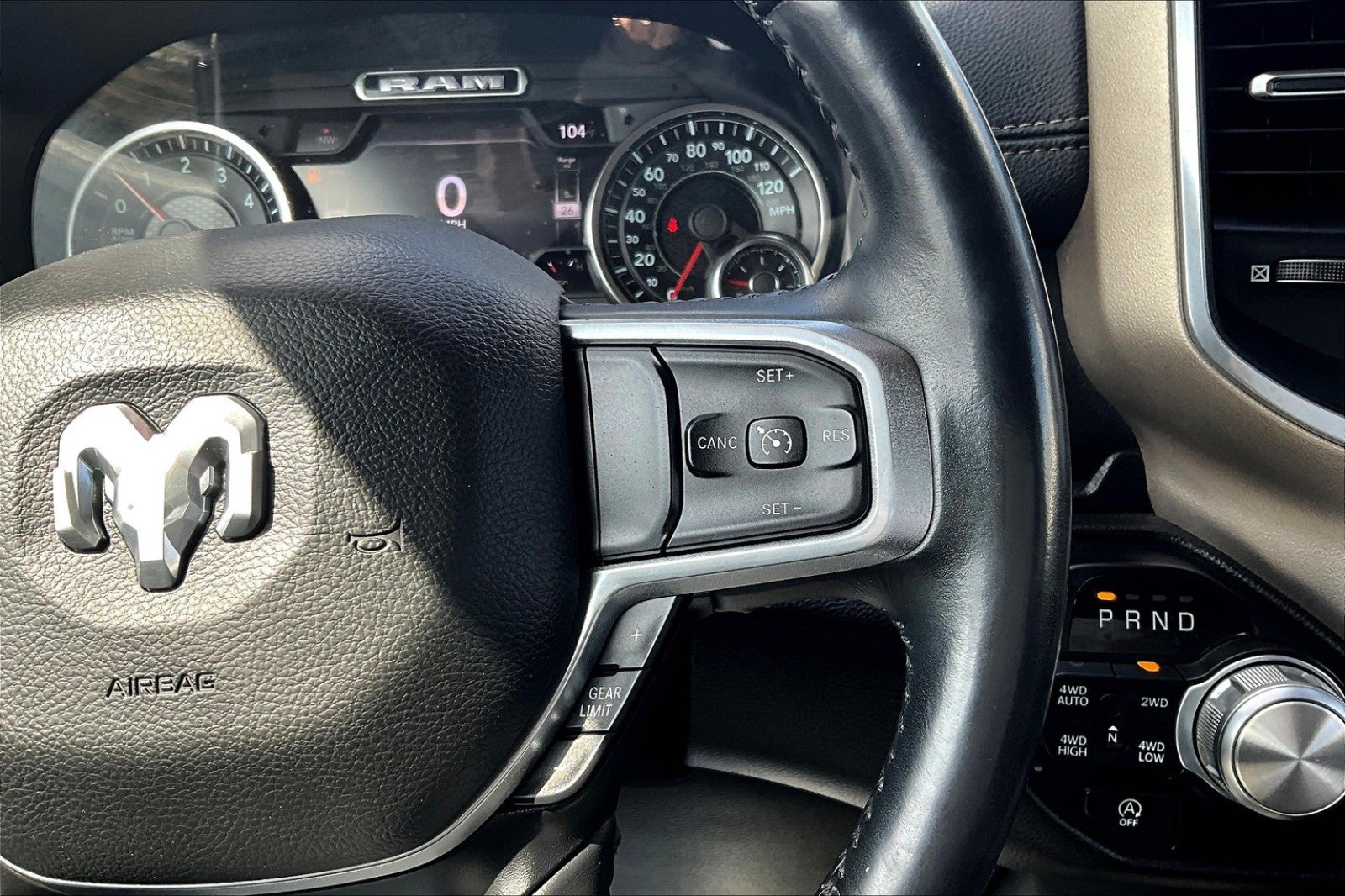 2021 RAM 1500 Laramie Crew Cab 4x4 5'7' Box