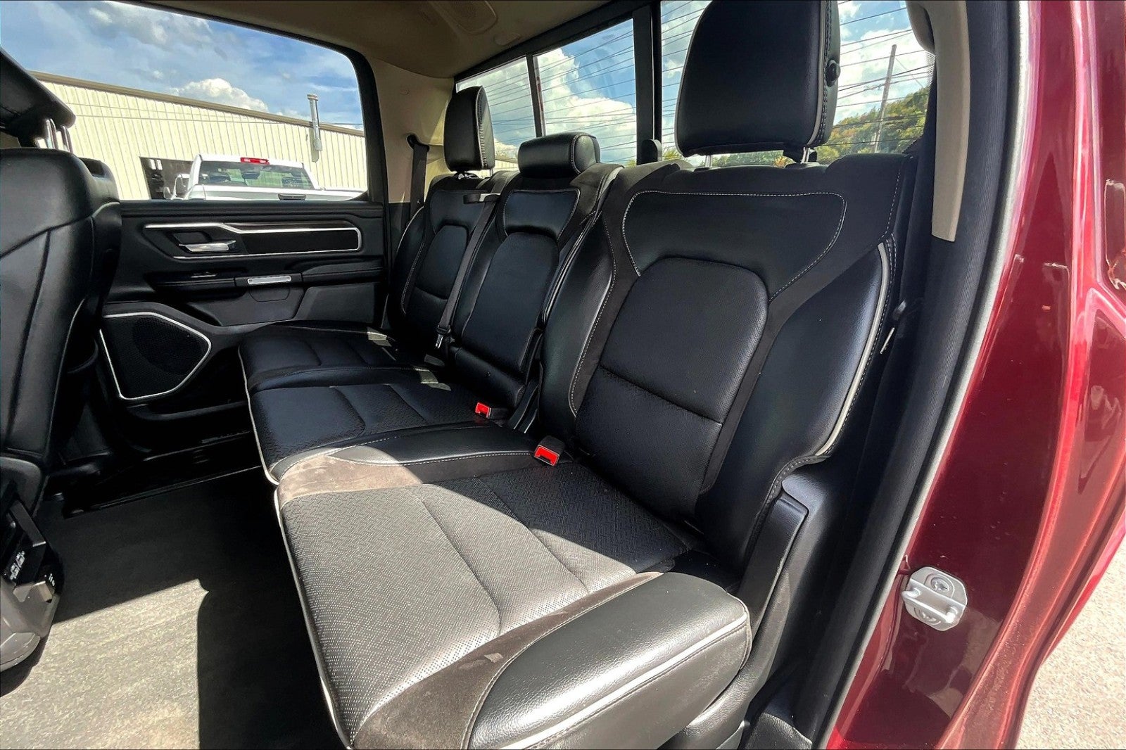 2021 RAM 1500 Laramie Crew Cab 4x4 5'7' Box