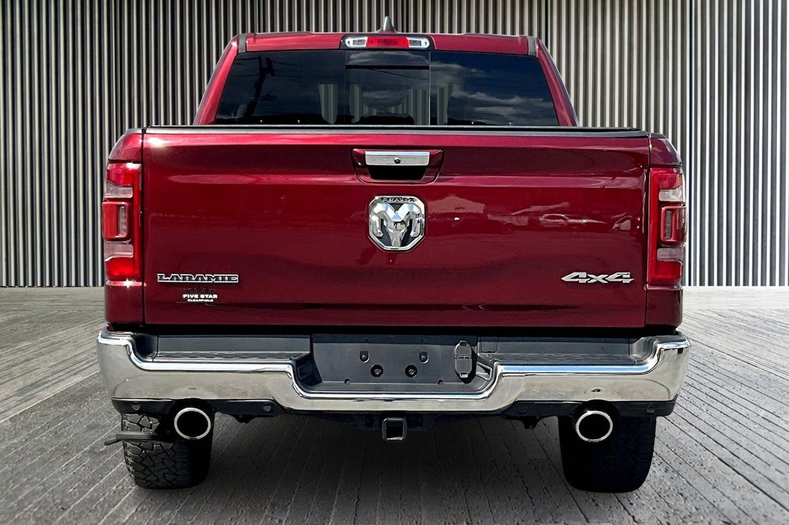 2021 RAM 1500 Laramie Crew Cab 4x4 5'7' Box